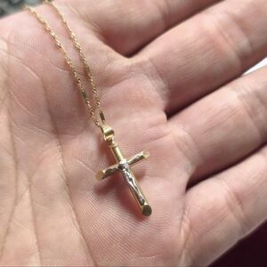 14K Gold cross with Jesus pendant Crucifix